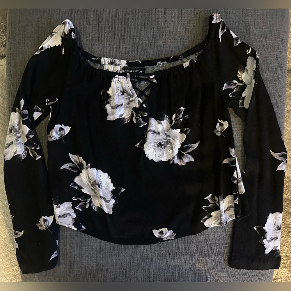 Kendall & Kylie Floral Print Top